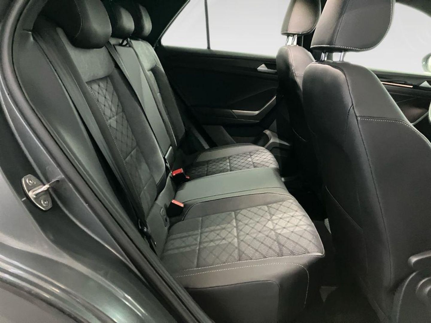 Volkswagen T-Roc 1.5 TSI R-Line