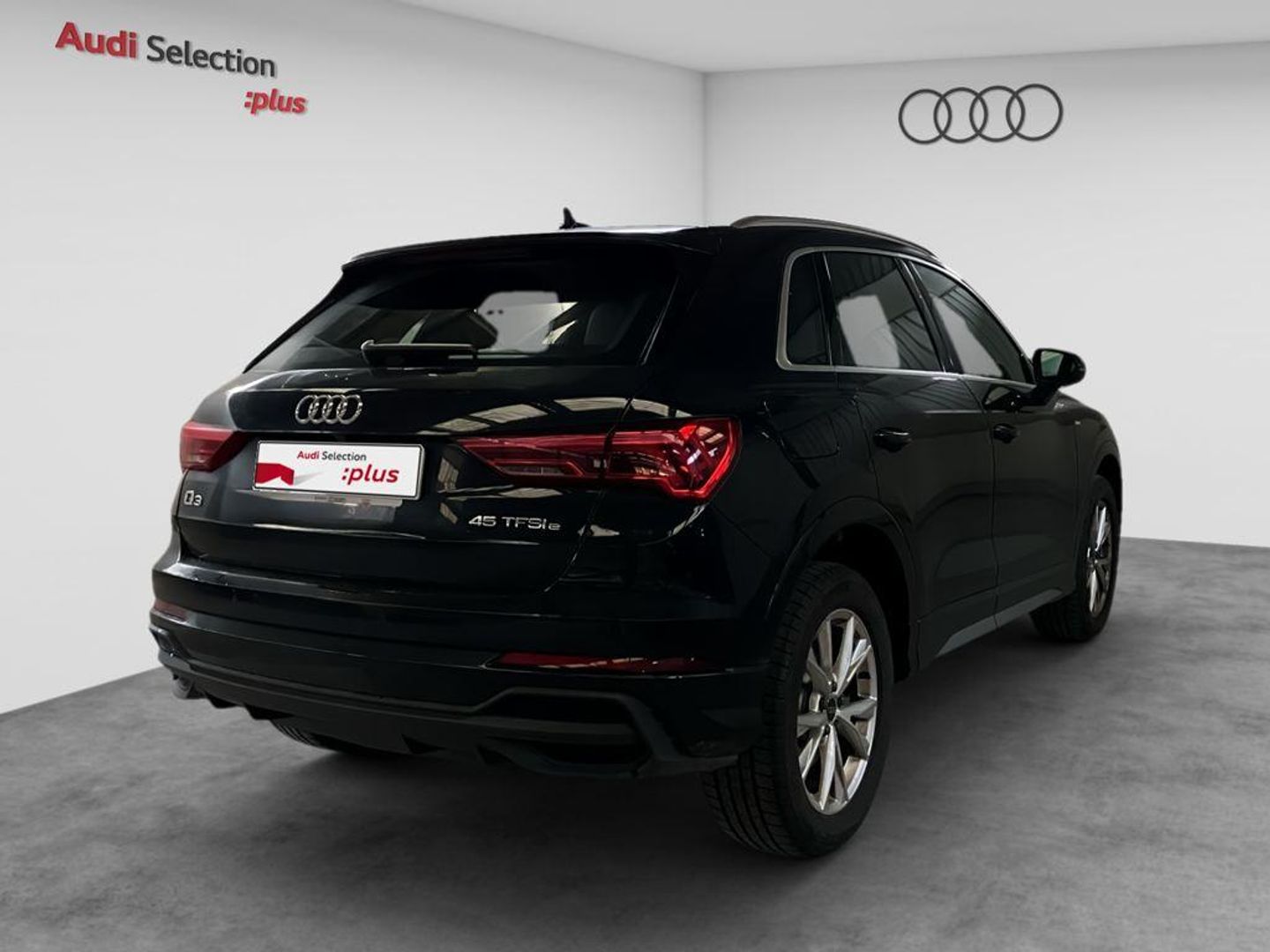 Audi Q3 TFSIe 45 TFSI e S line