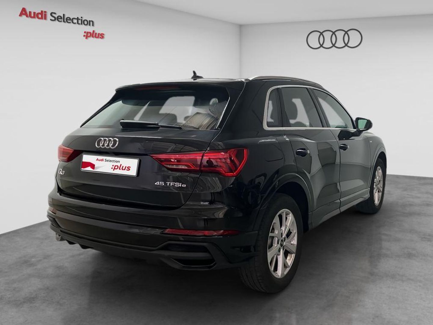 Audi Q3 TFSIe 45 TFSI e S line