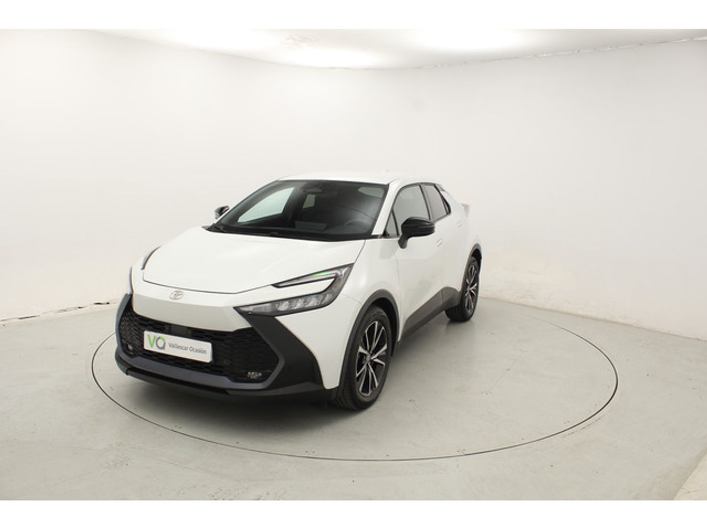 Toyota C-HR 220PH