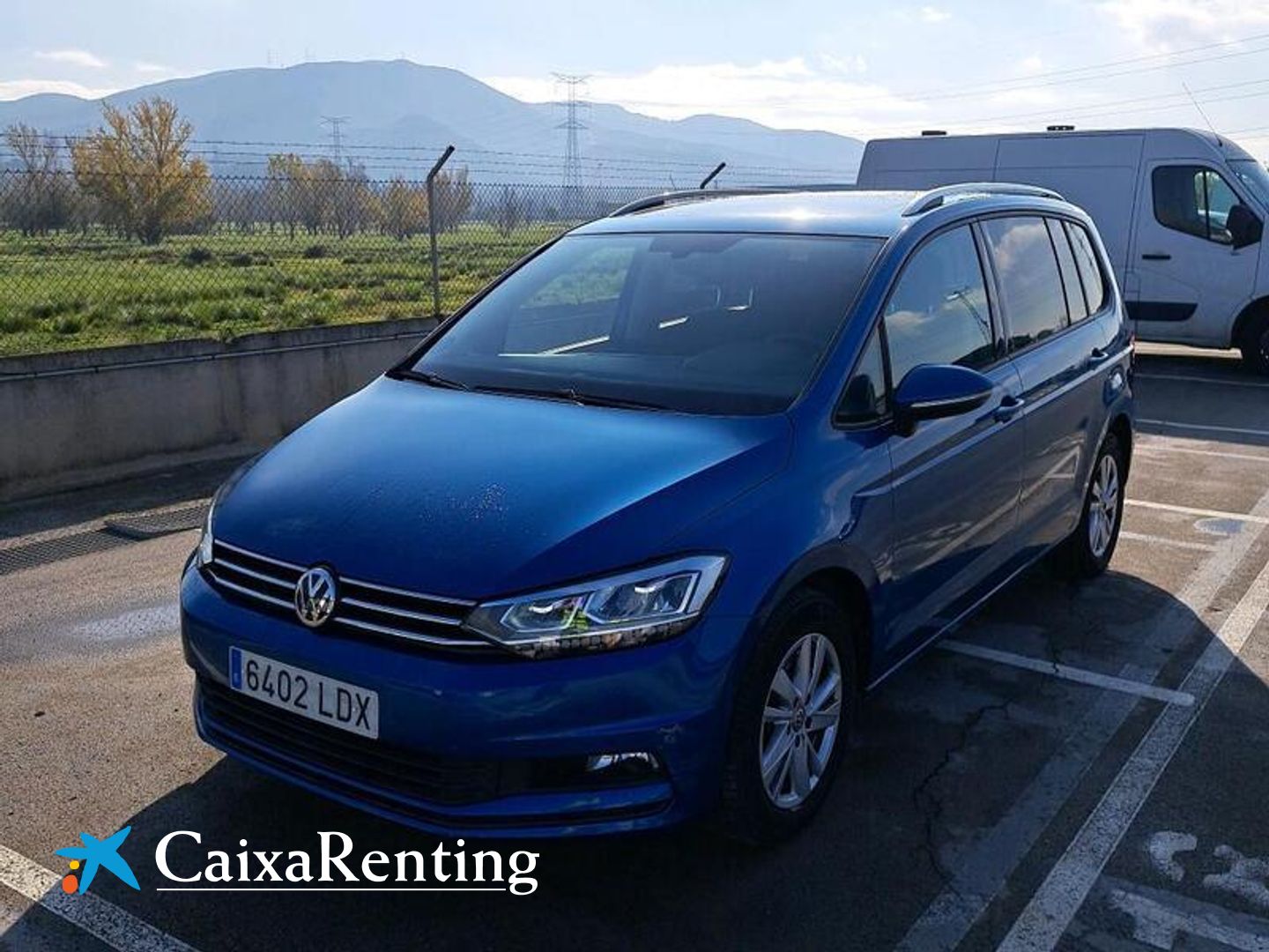 Volkswagen Touran 2.0 TDI Advance Azul Minivan