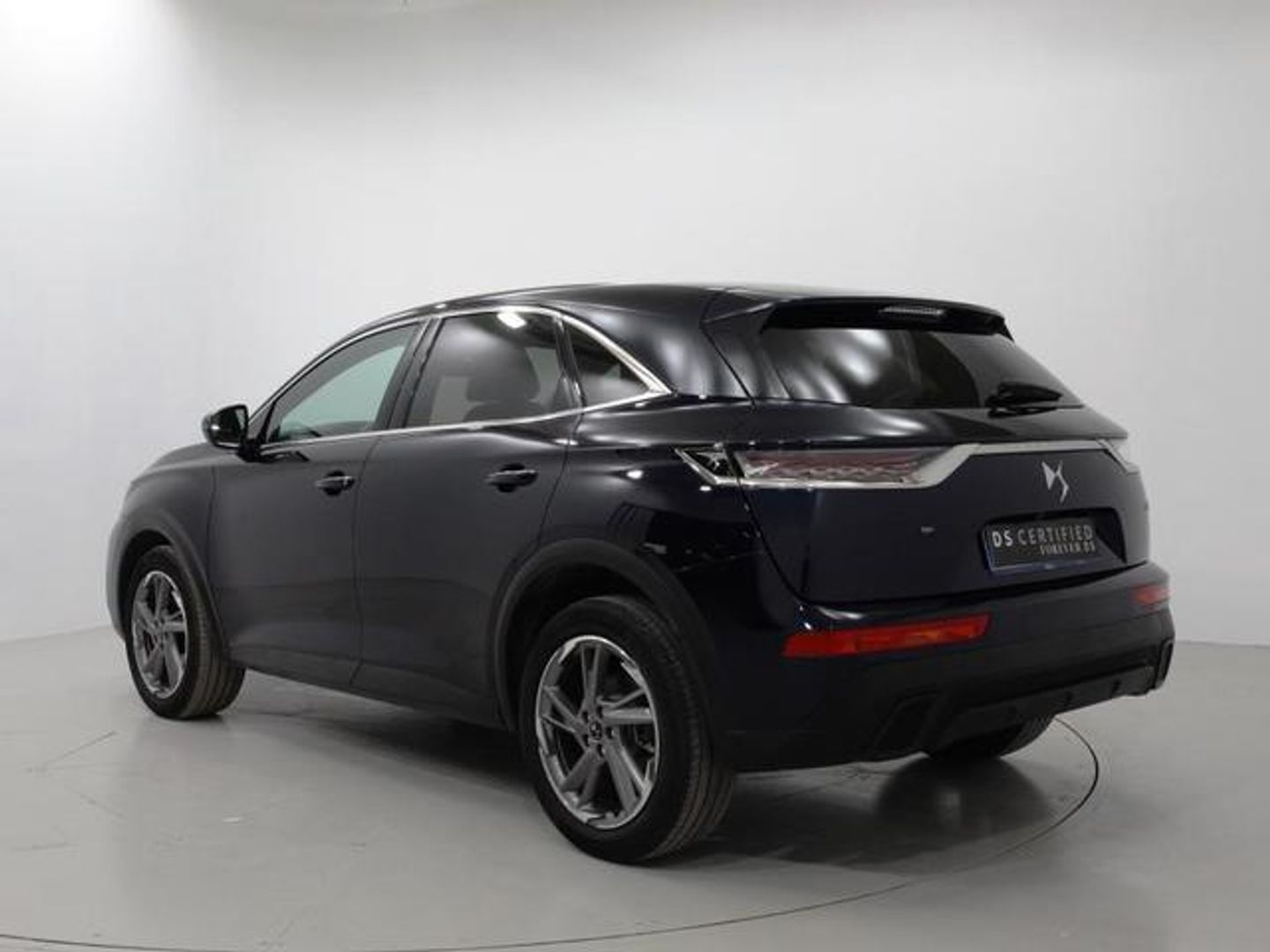DS DS7 Crossback BlueHDi 130 DE Bastille + AT 96 kW (130 CV)