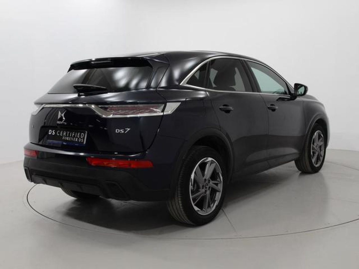 DS DS7 Crossback BlueHDi 130 DE Bastille + AT 96 kW (130 CV)