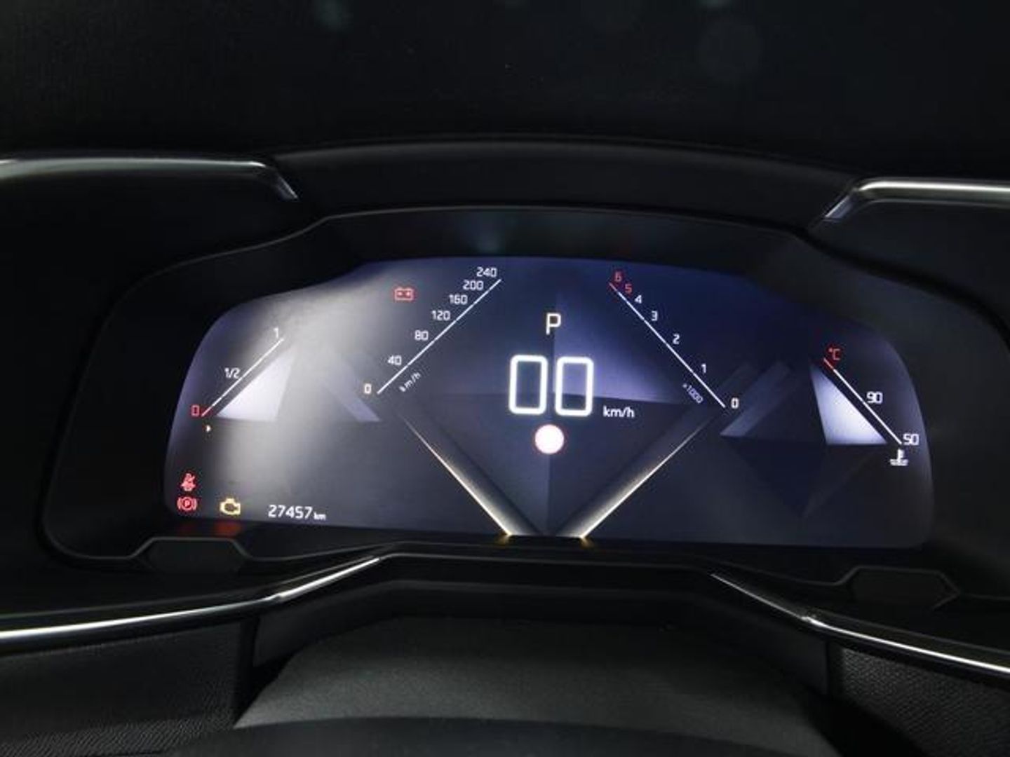 DS DS7 Crossback BlueHDi 130 DE Bastille + AT 96 kW (130 CV)