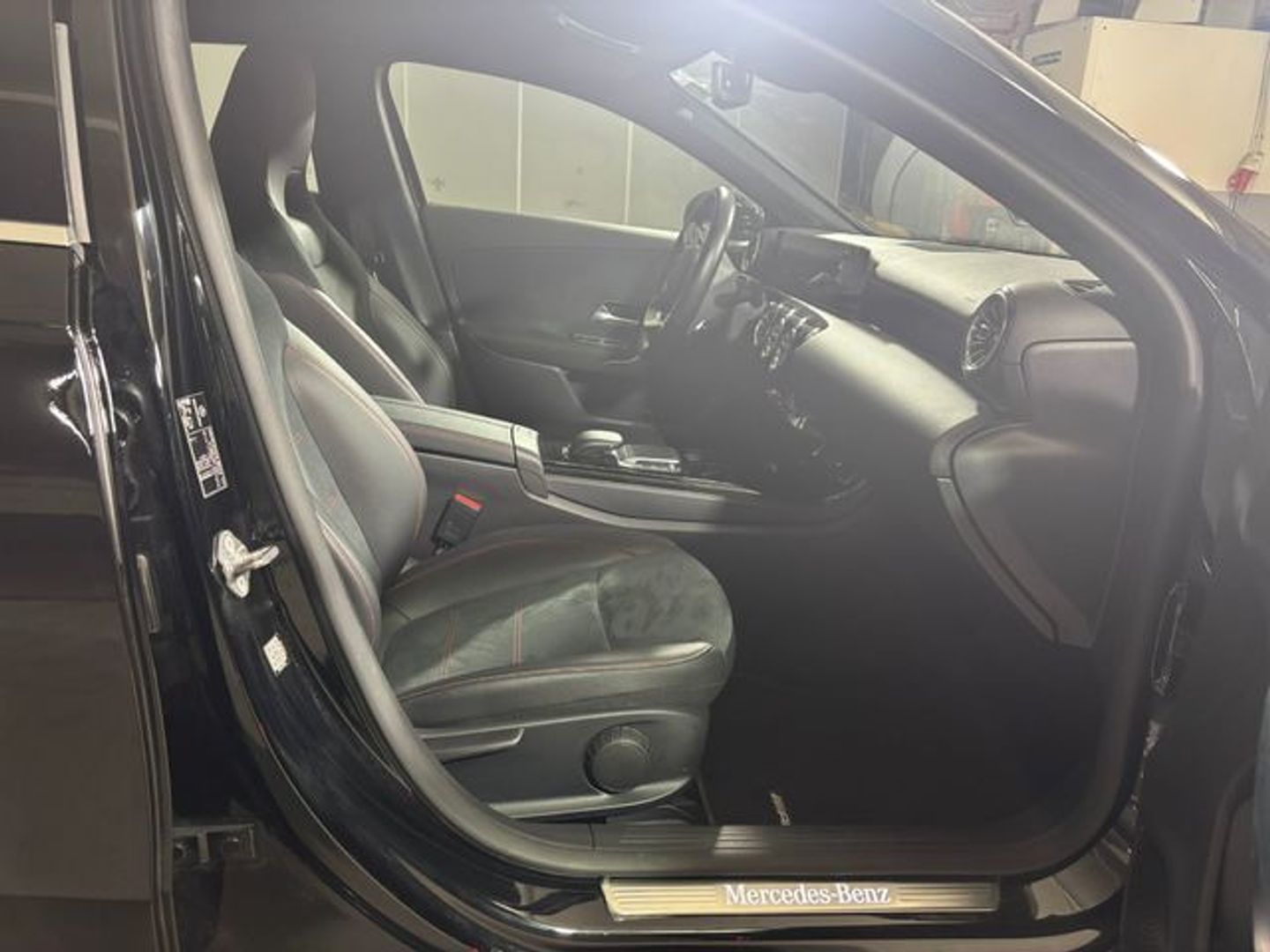 Mercedes-Benz Clase A 200 120 kW (163 CV)
