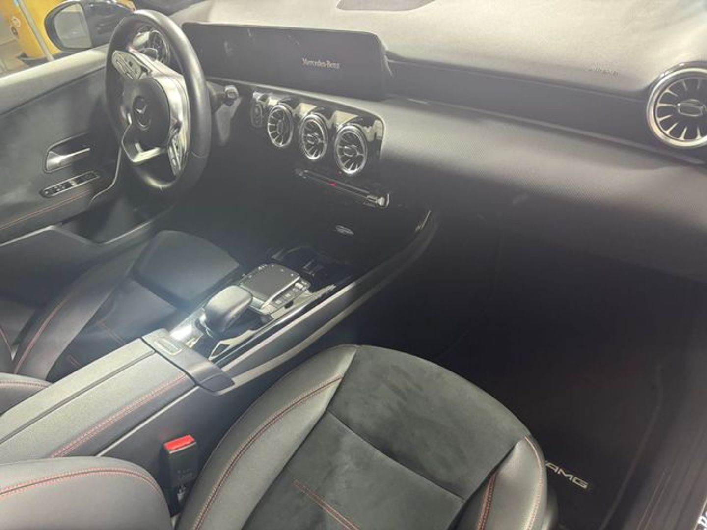 Mercedes-Benz Clase A 200 120 kW (163 CV)