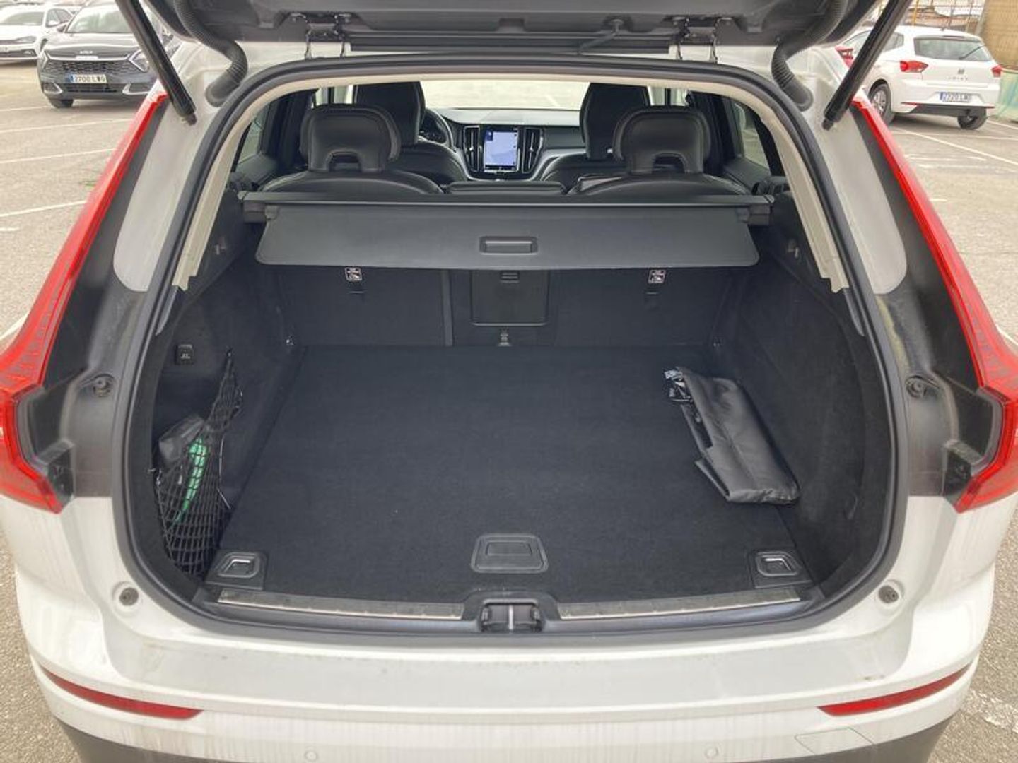 Volvo XC60 B4 D Momentum Pro AWD Auto 145 kW (197 CV)