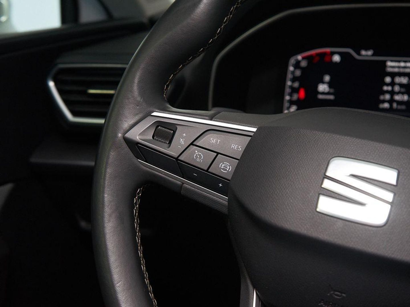 Seat León 1.0 eTSI Style Connect