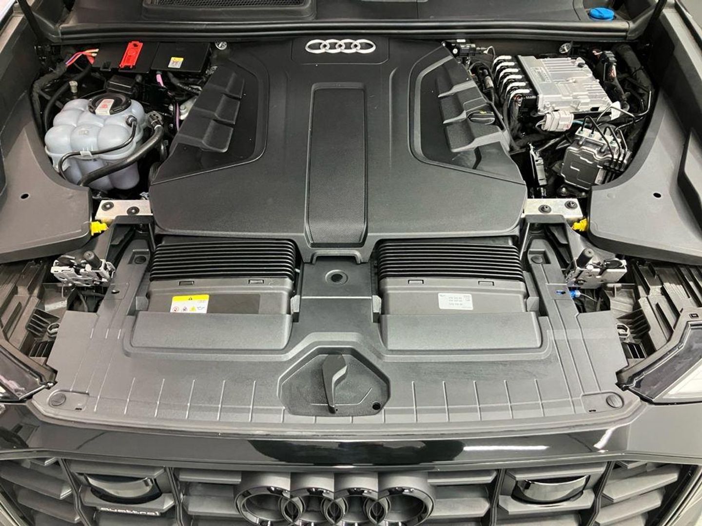 Audi Q8 45 TDI Black line plus