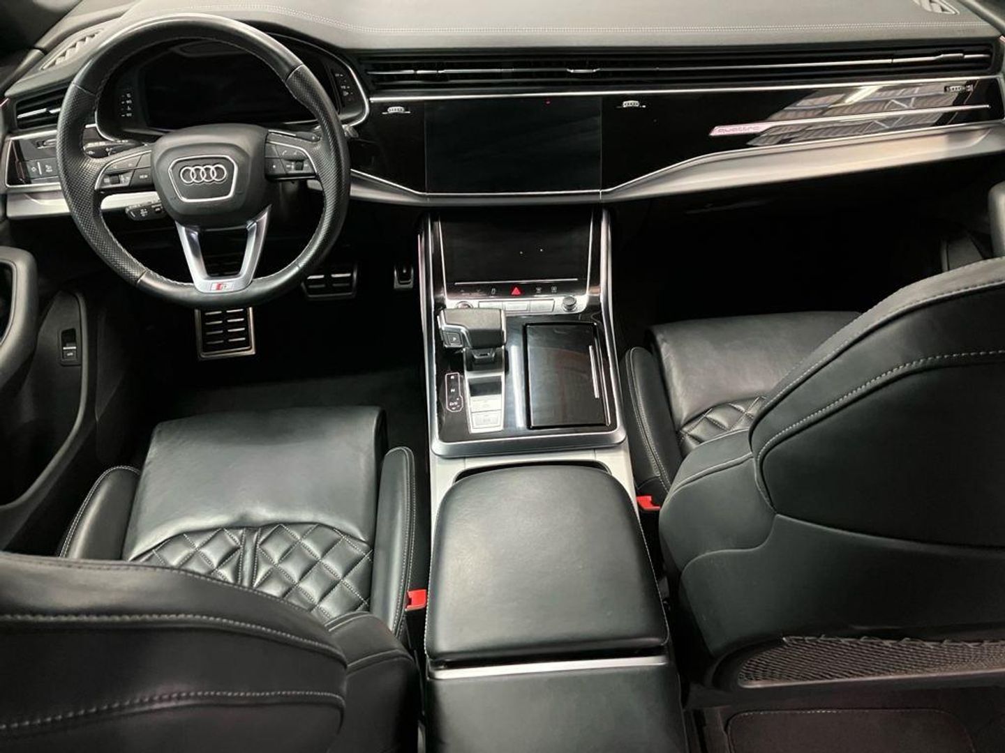 Audi Q8 45 TDI Black line plus