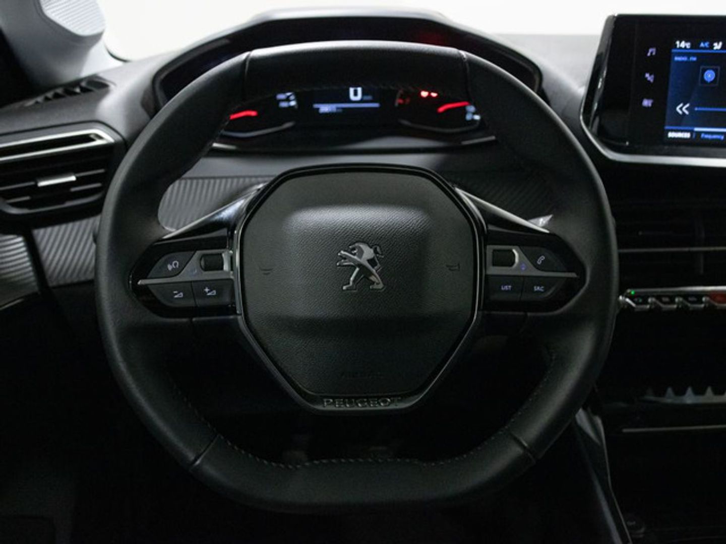 Peugeot 208 PureTech 100