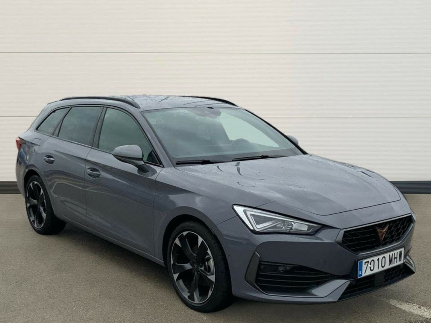 Cupra Leon Sportstourer 1.5 eTSI - Gris Familiar