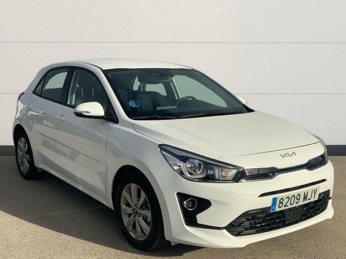 Kia Rio 1.0 T-GDi MHEV iMT Drive 74 kW (100 CV) Blanco Compact