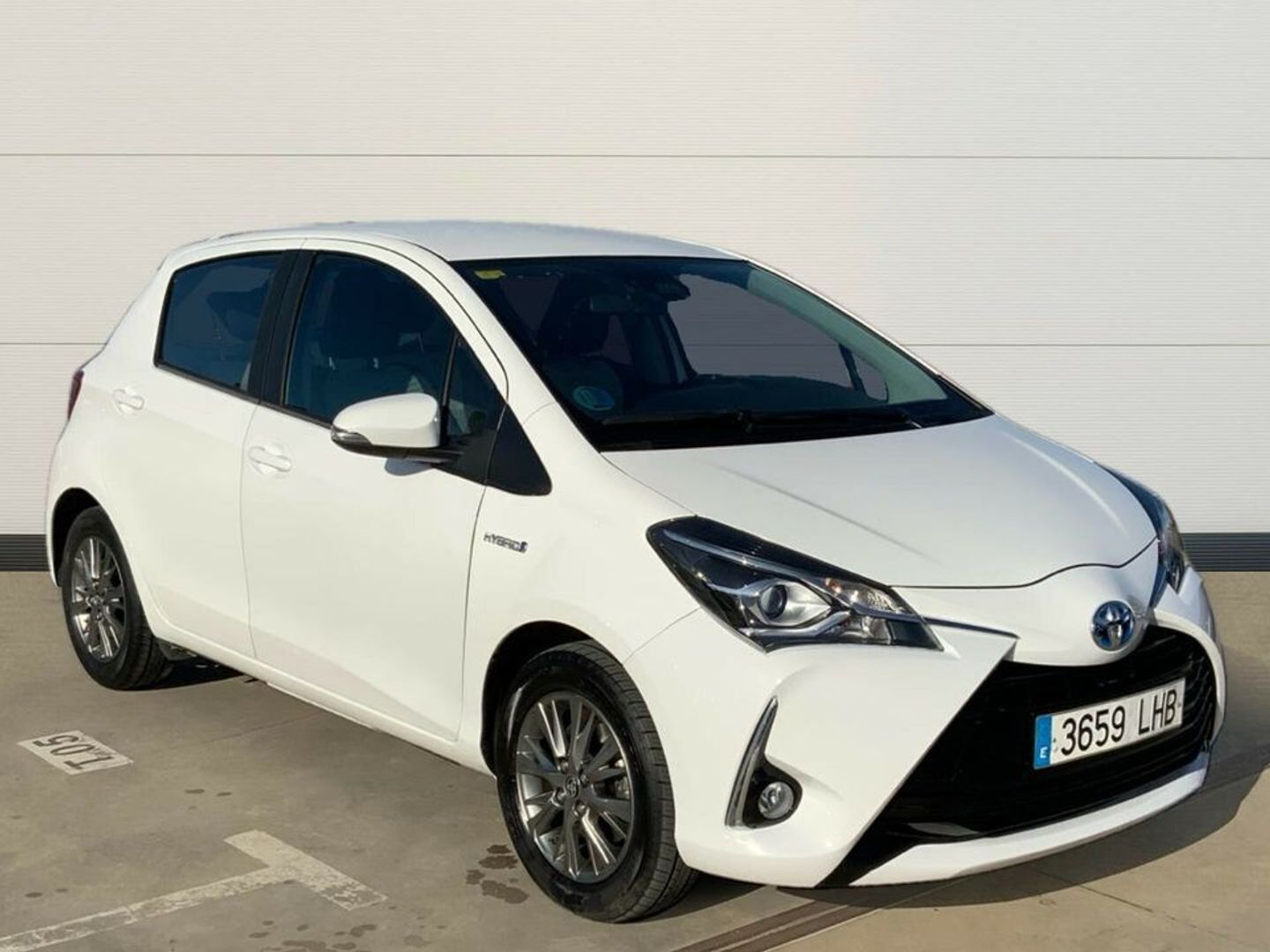 Toyota Yaris 1.5 100H Active 74 kW (100 CV)