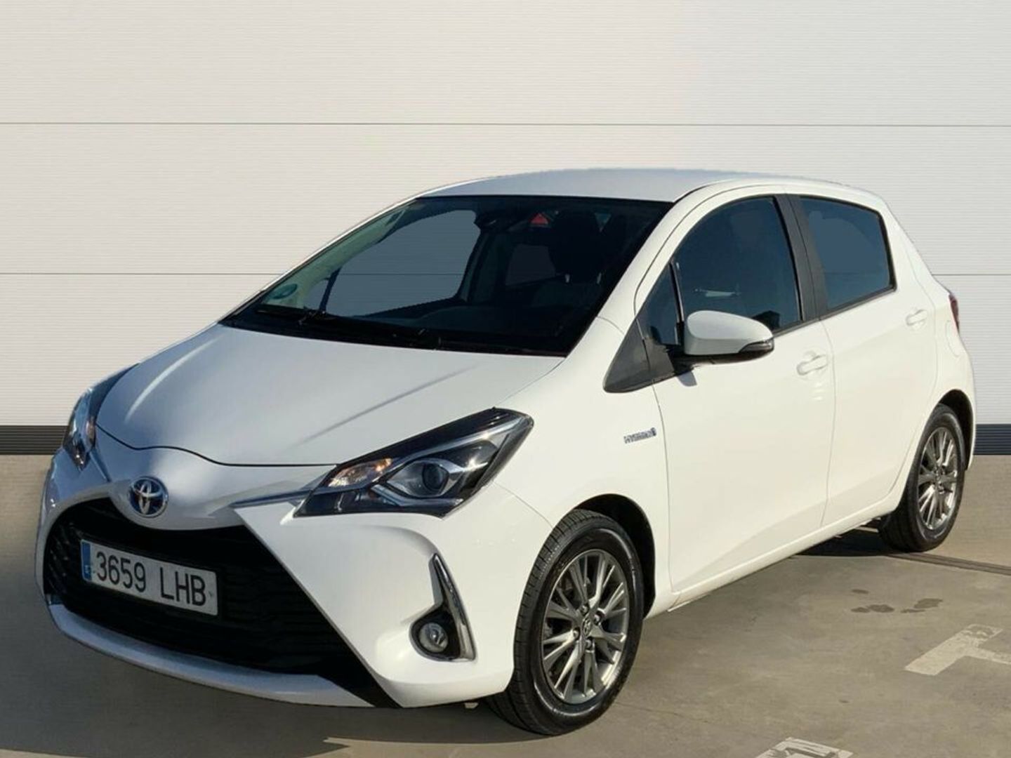 Toyota Yaris 1.5 100H Active 74 kW (100 CV)