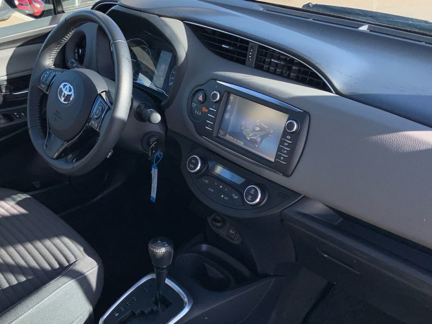 Toyota Yaris 1.5 100H Active 74 kW (100 CV)