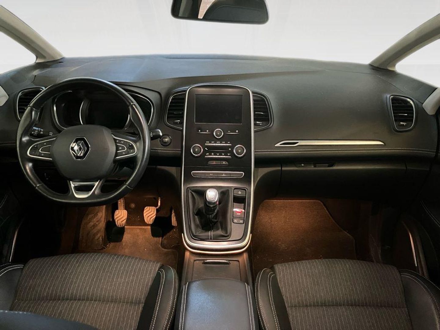 Renault Grand Scenic TCe 140 Zen
