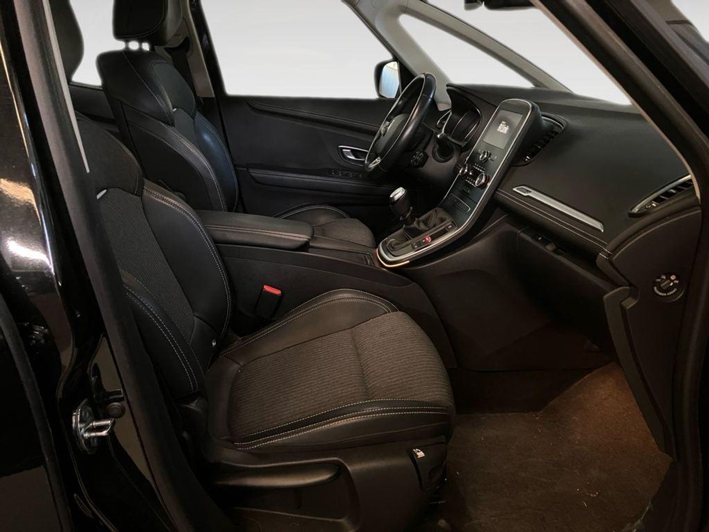 Renault Grand Scenic TCe 140 Zen