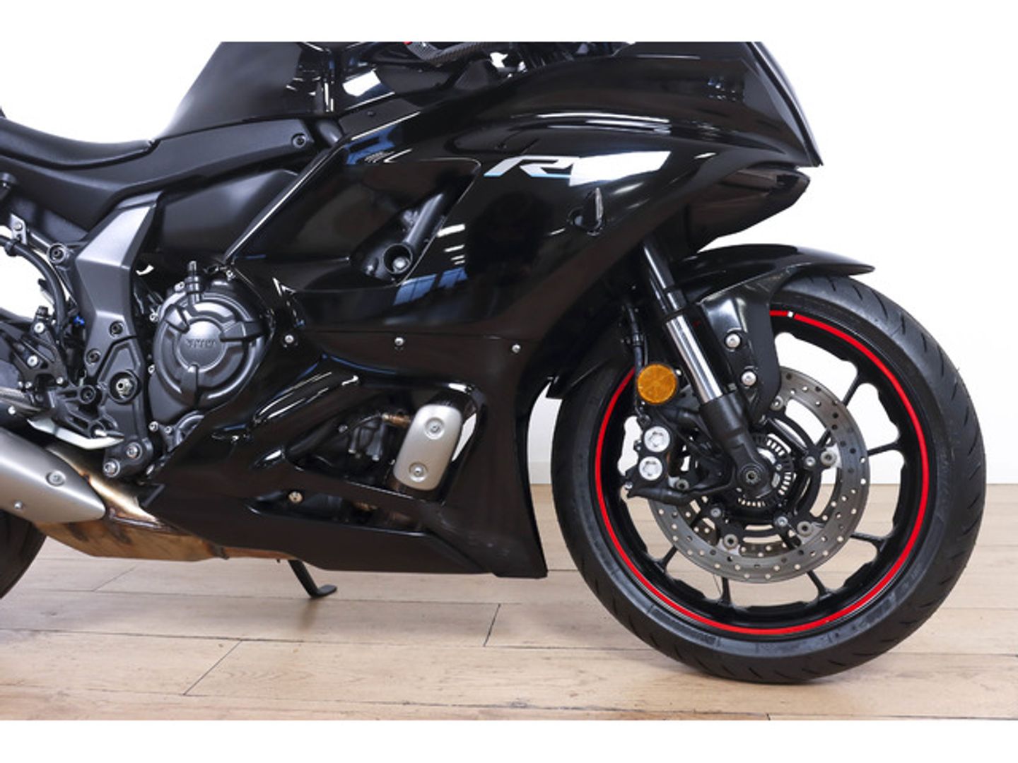 Yamaha R7