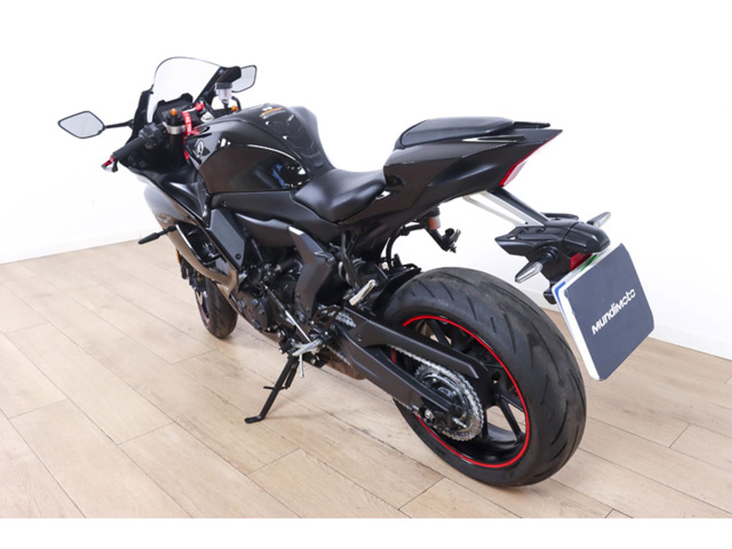 Yamaha R7