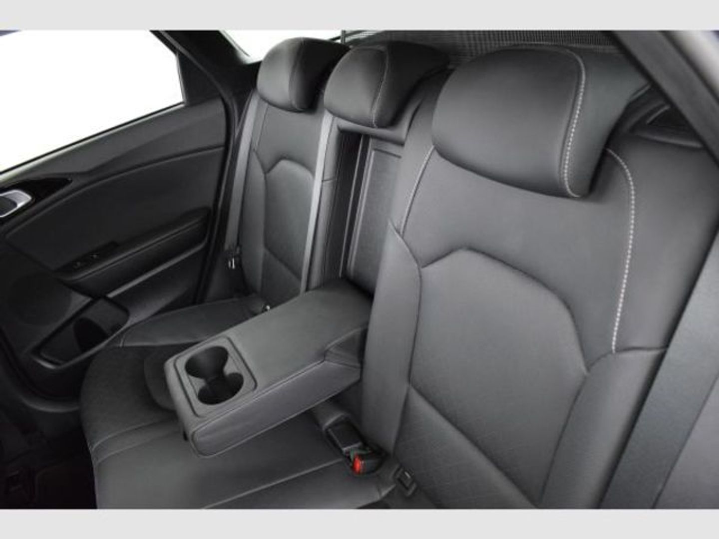 Kia Ceed Tourer 1.6 MHEV eMotion DCT 100 kW (136 CV)