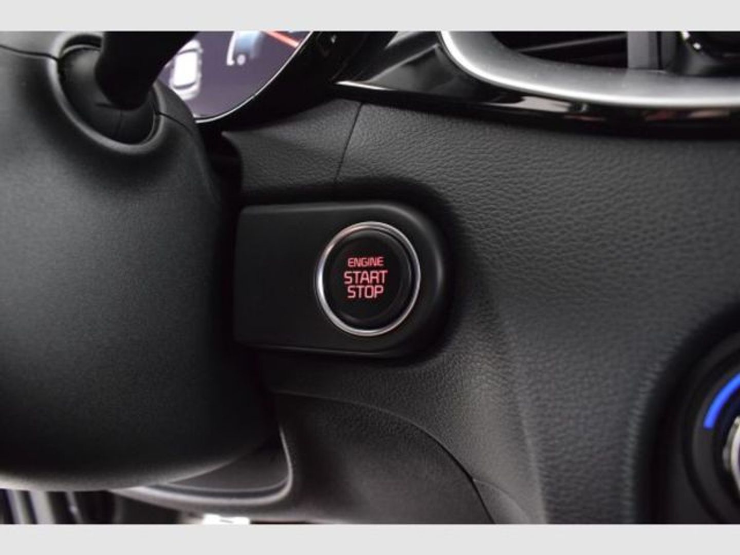 Kia Ceed Tourer 1.6 MHEV eMotion DCT 100 kW (136 CV)