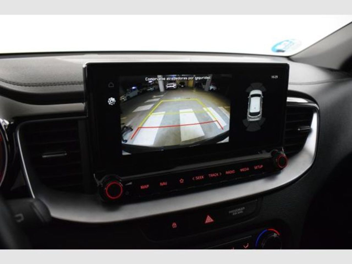 Kia Ceed Tourer 1.6 MHEV eMotion DCT 100 kW (136 CV)