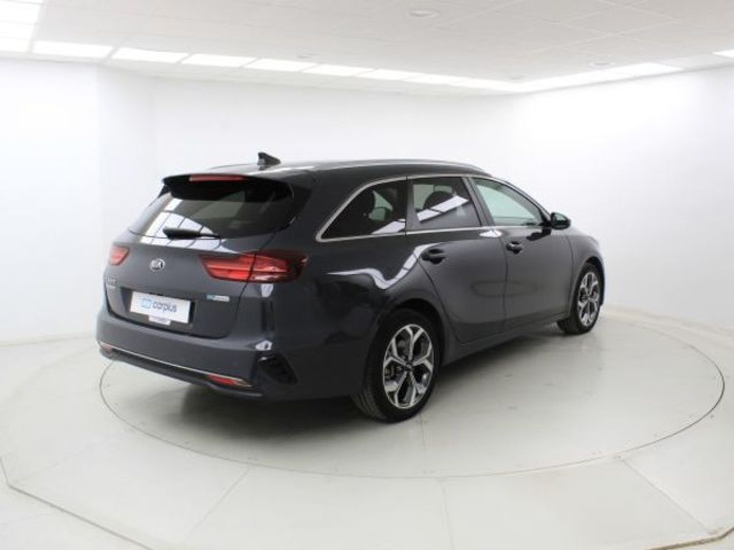 Kia Ceed Tourer 1.6 MHEV eMotion DCT 100 kW (136 CV)