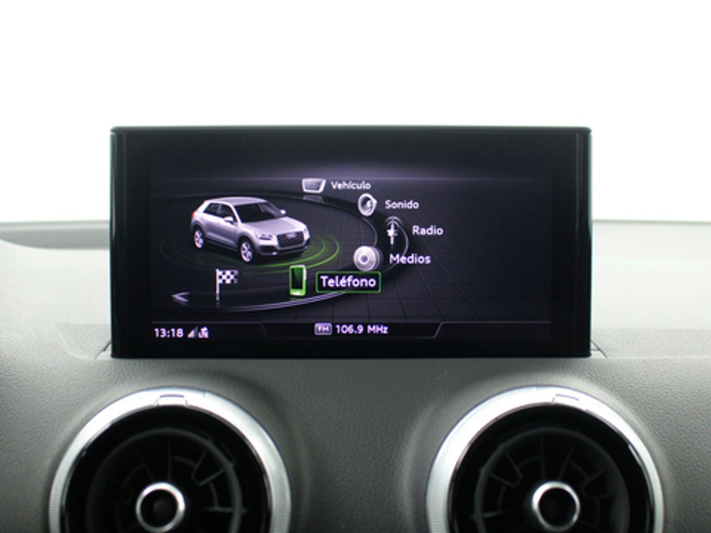 Audi Q2 30 TFSI S line