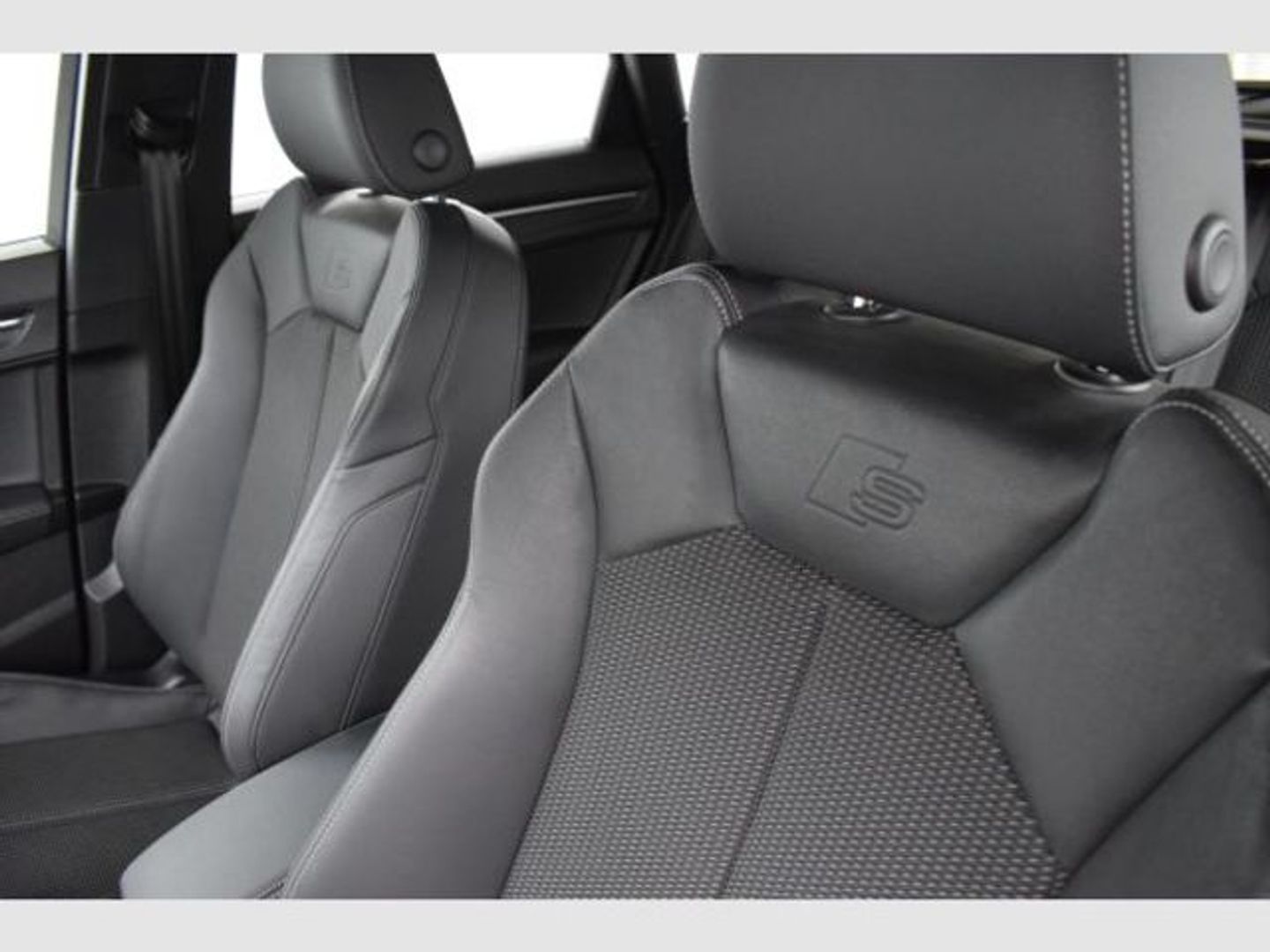 Audi Q3 S line 35 TDI 110 kW (150 CV)