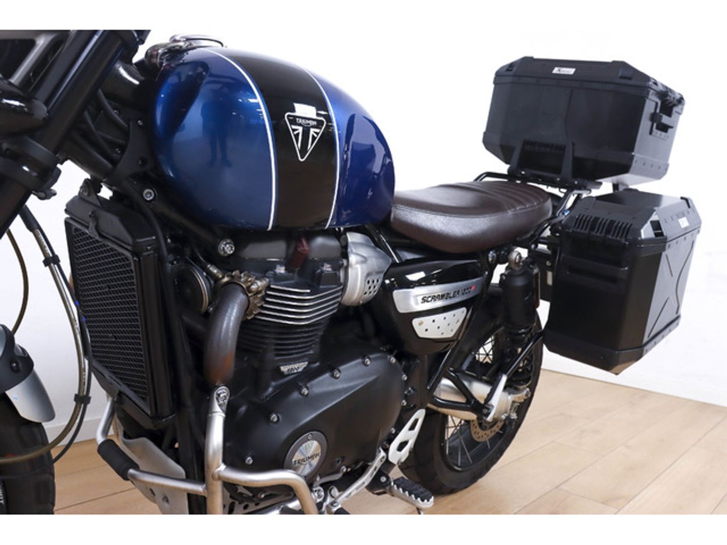 Triumph Scrambler 1200 XC Azul Motorcycle