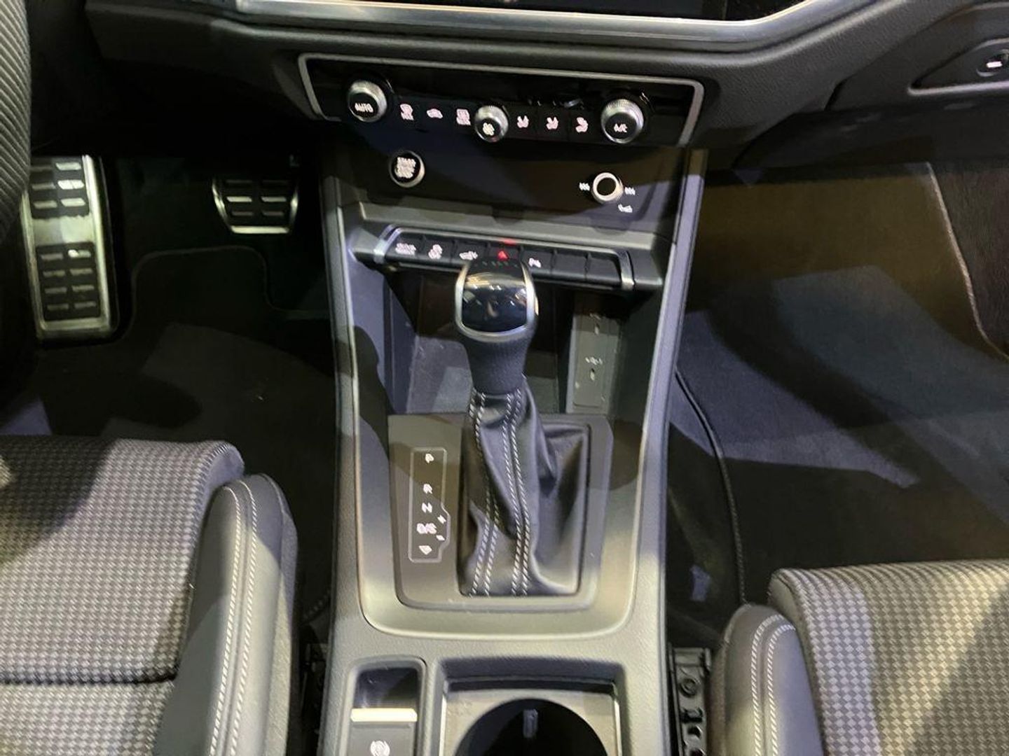 Audi Q3 TFSIe S line 45 TFSI e 180 kW (245 CV) S tronic