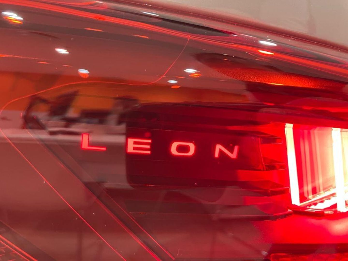 Cupra León 1.5 eTSI -