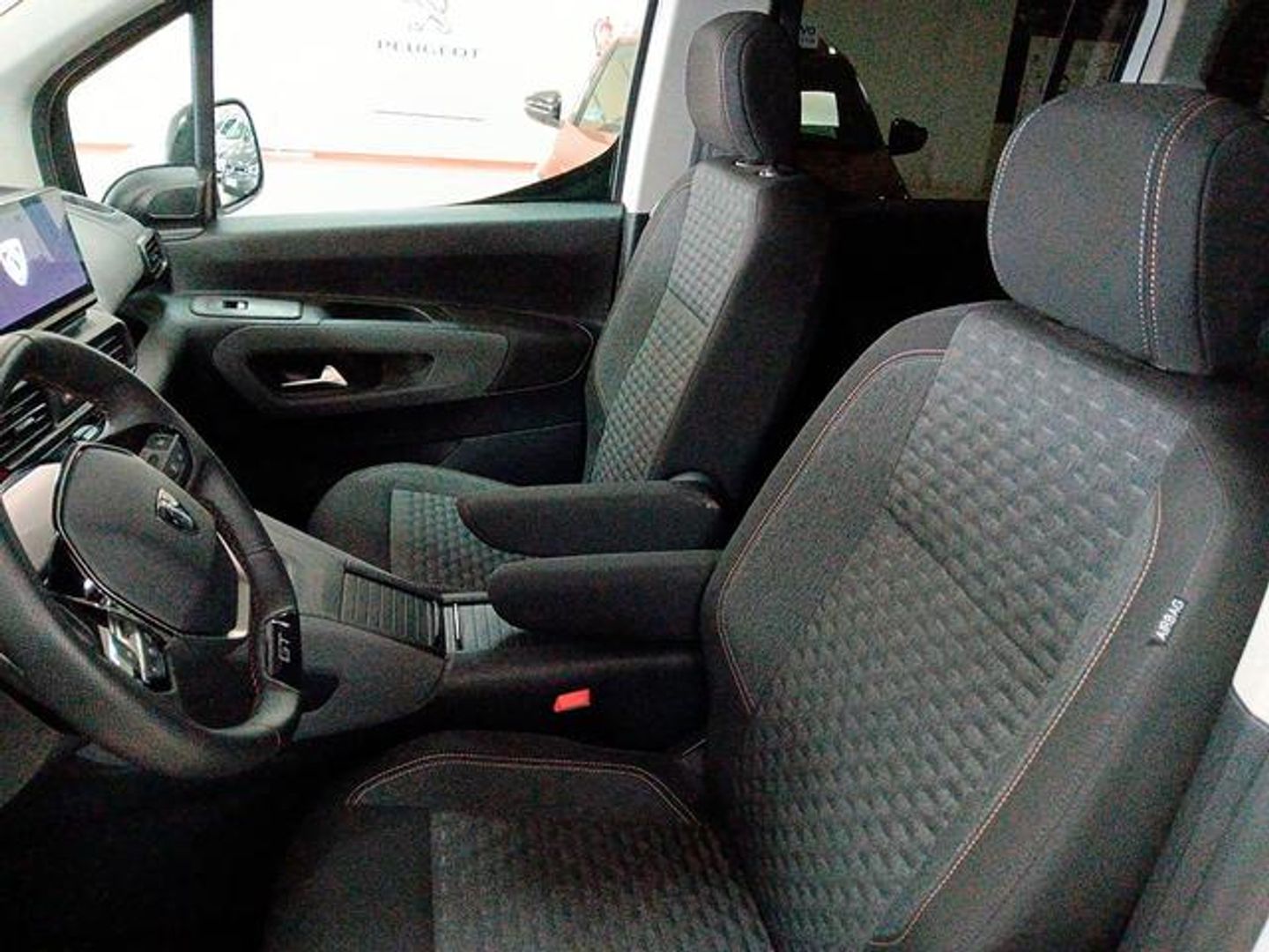 Peugeot Rifter BlueHDi 130