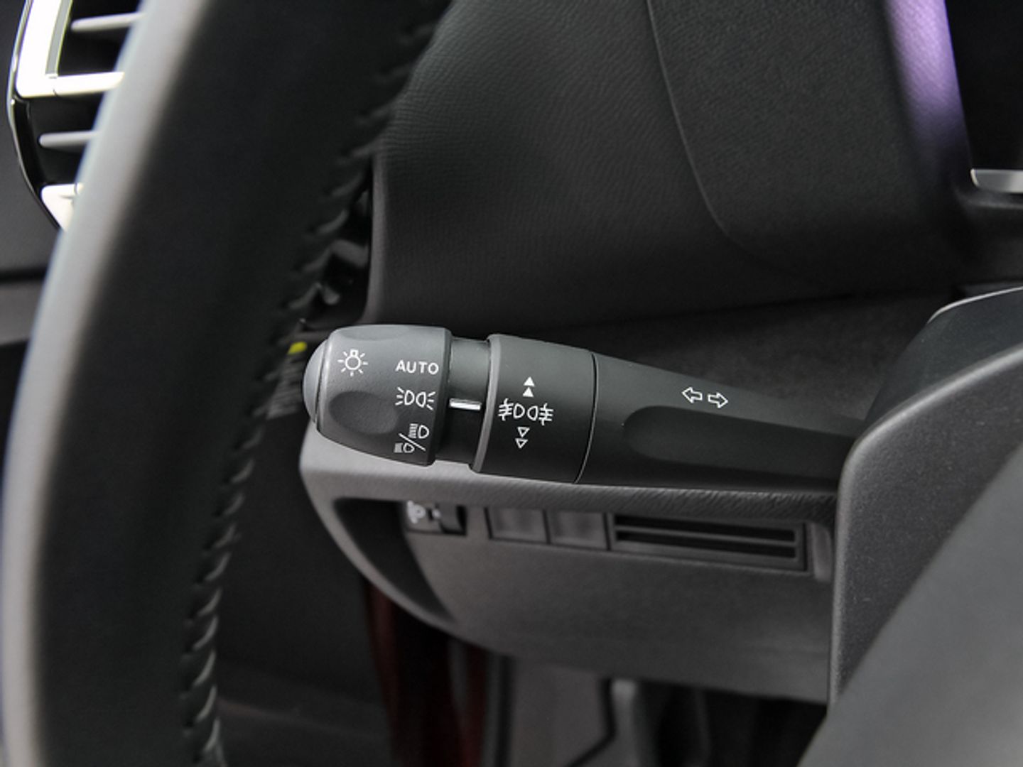 Citroen C4 PureTech 130 S&S Plus 96 kW (131 CV)