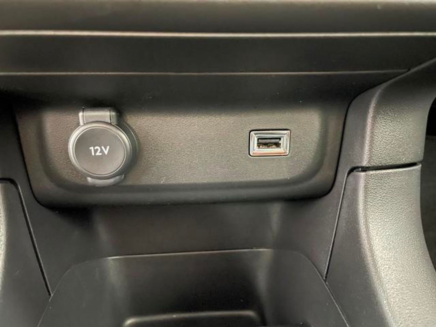 Citroen C3 BlueHDi 100 S&S C-Series 75 kW (102 CV)