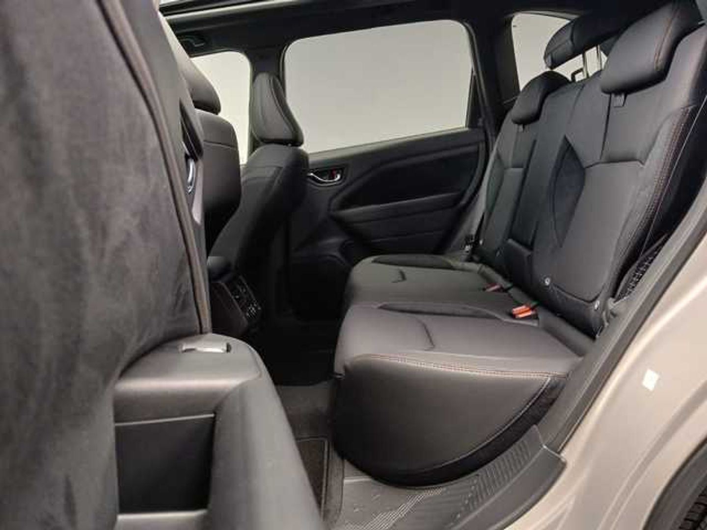 Subaru Forester 2.0i Hybrid Limited Edition CVT 110 kW (150 CV)