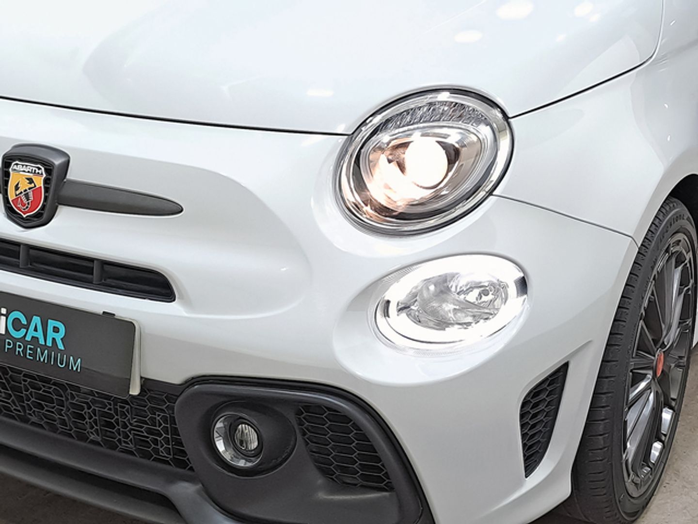 Abarth 500 1.4 16v T-Jet 695