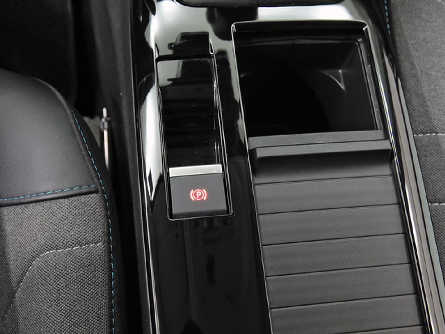 Citroen C4 PureTech 130 S&S Plus 96 kW (131 CV)