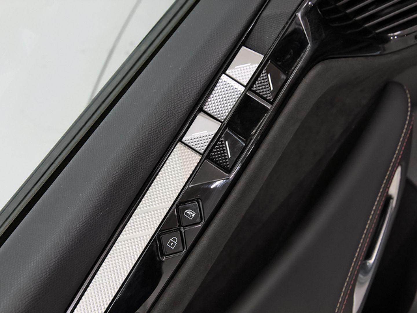 DS DS4 PureTech 130 Performance Line Auto 96 kW (131 CV)
