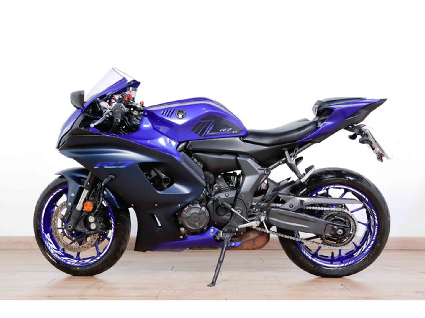 Yamaha R7 A2