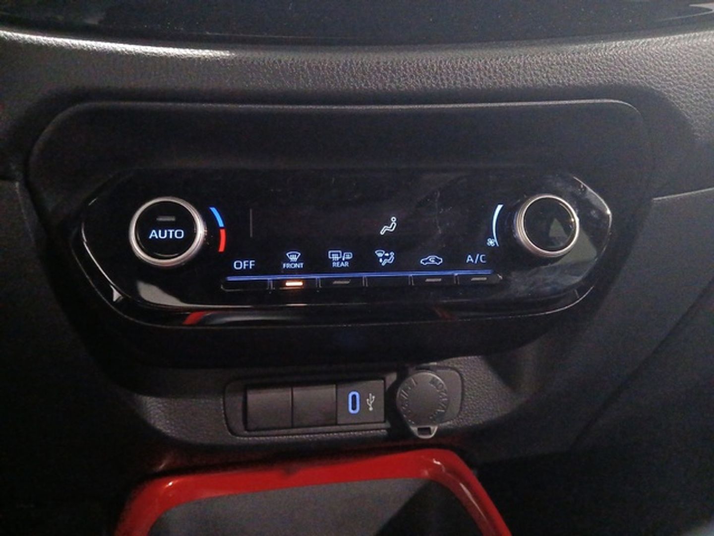 Toyota Aygo X Cross 1.0 VVT-i