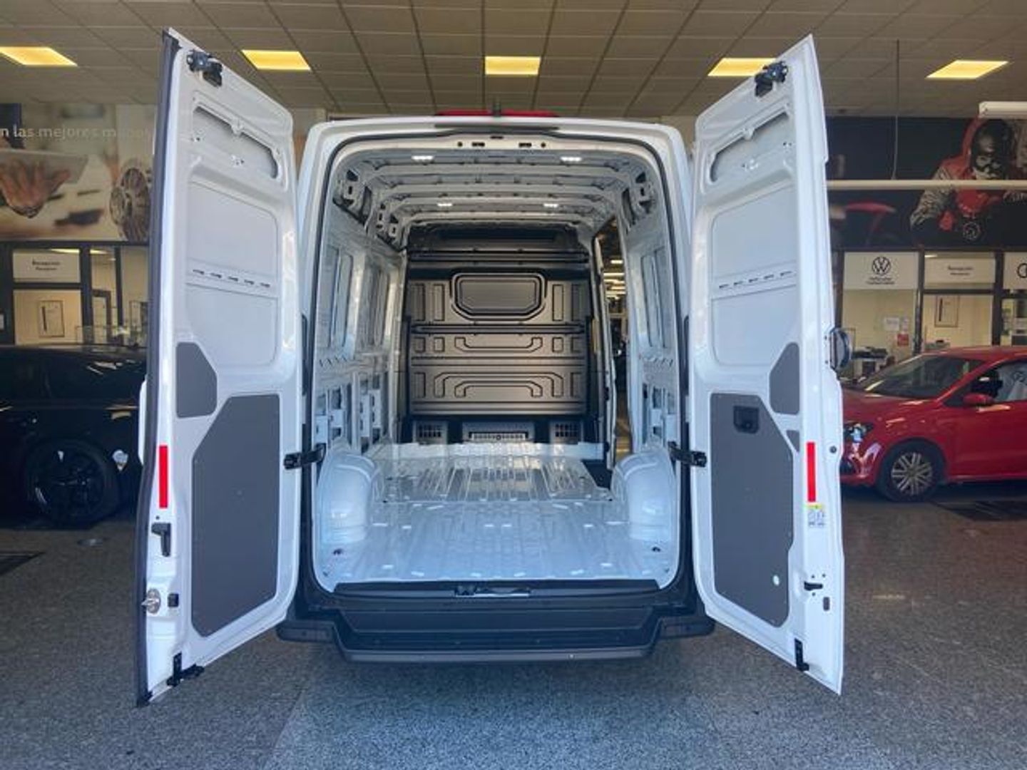 Volkswagen Crafter Furgon Batalla Media TN 2.0 TDI 103 kW (140 CV) 3.500