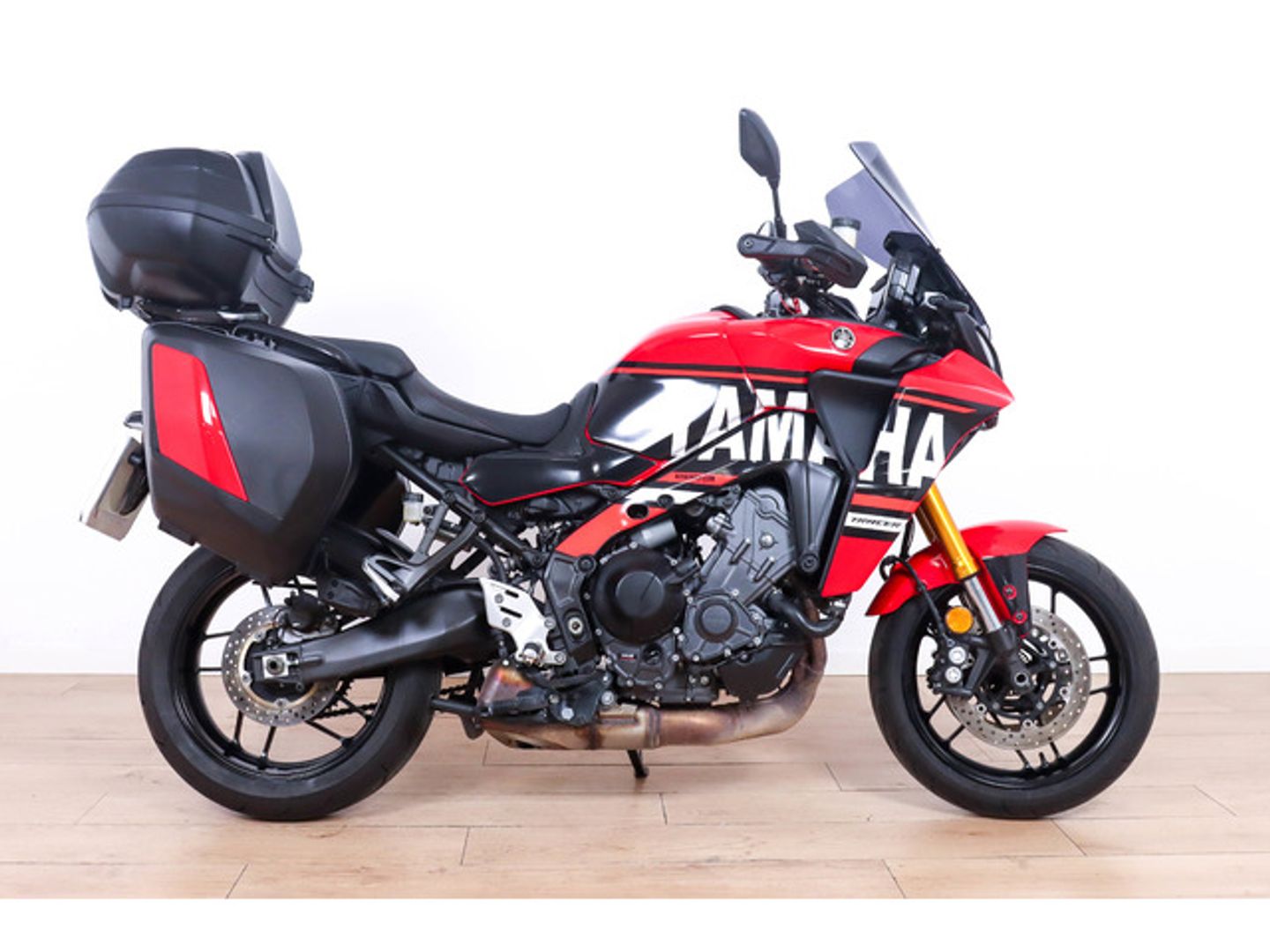 Yamaha Tracer 9 GT Rojo Motorcycle