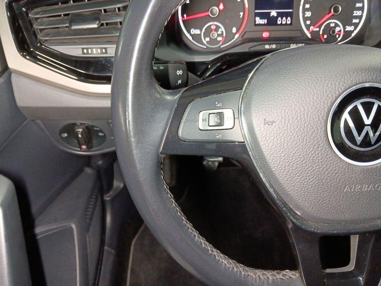 Volkswagen Polo 1.0 TSI Advance