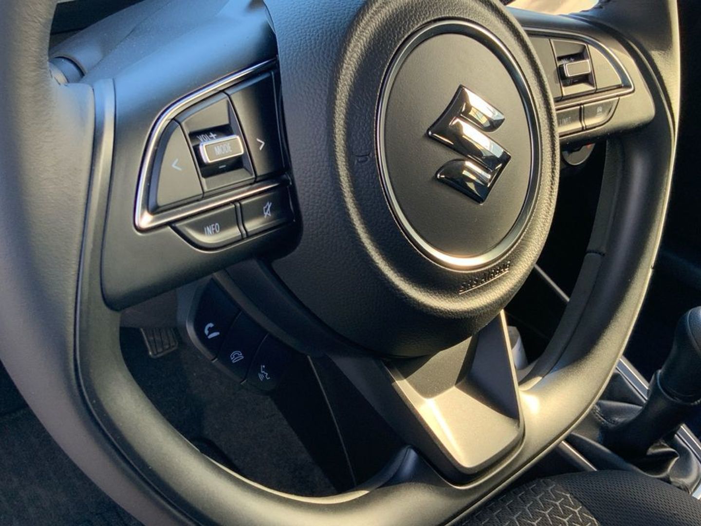 Suzuki Swift 1.2 GLE Mild Hybrid 61 kW (83 CV)