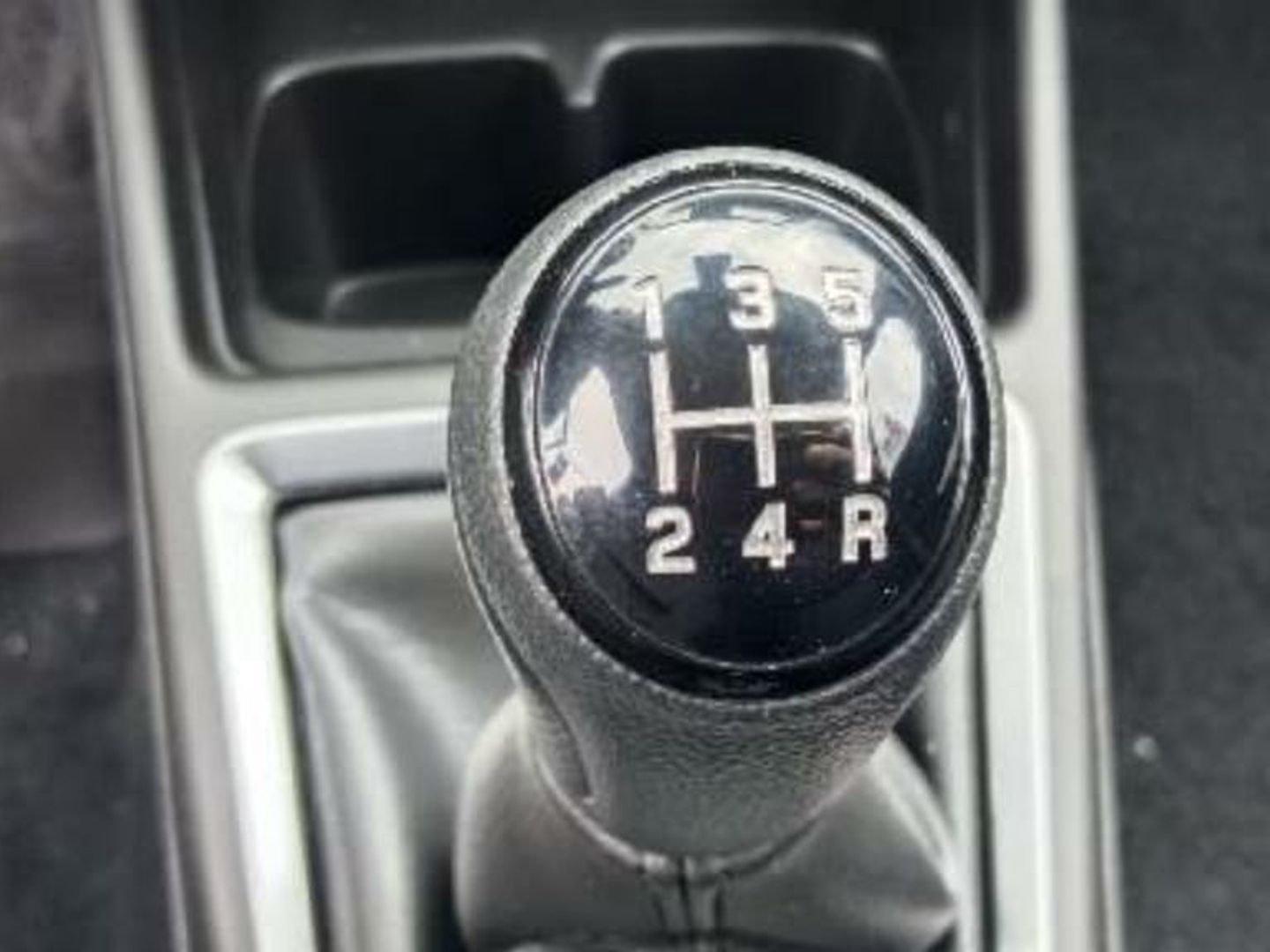 Suzuki Swift 1.2 GLE Mild Hybrid 61 kW (83 CV)
