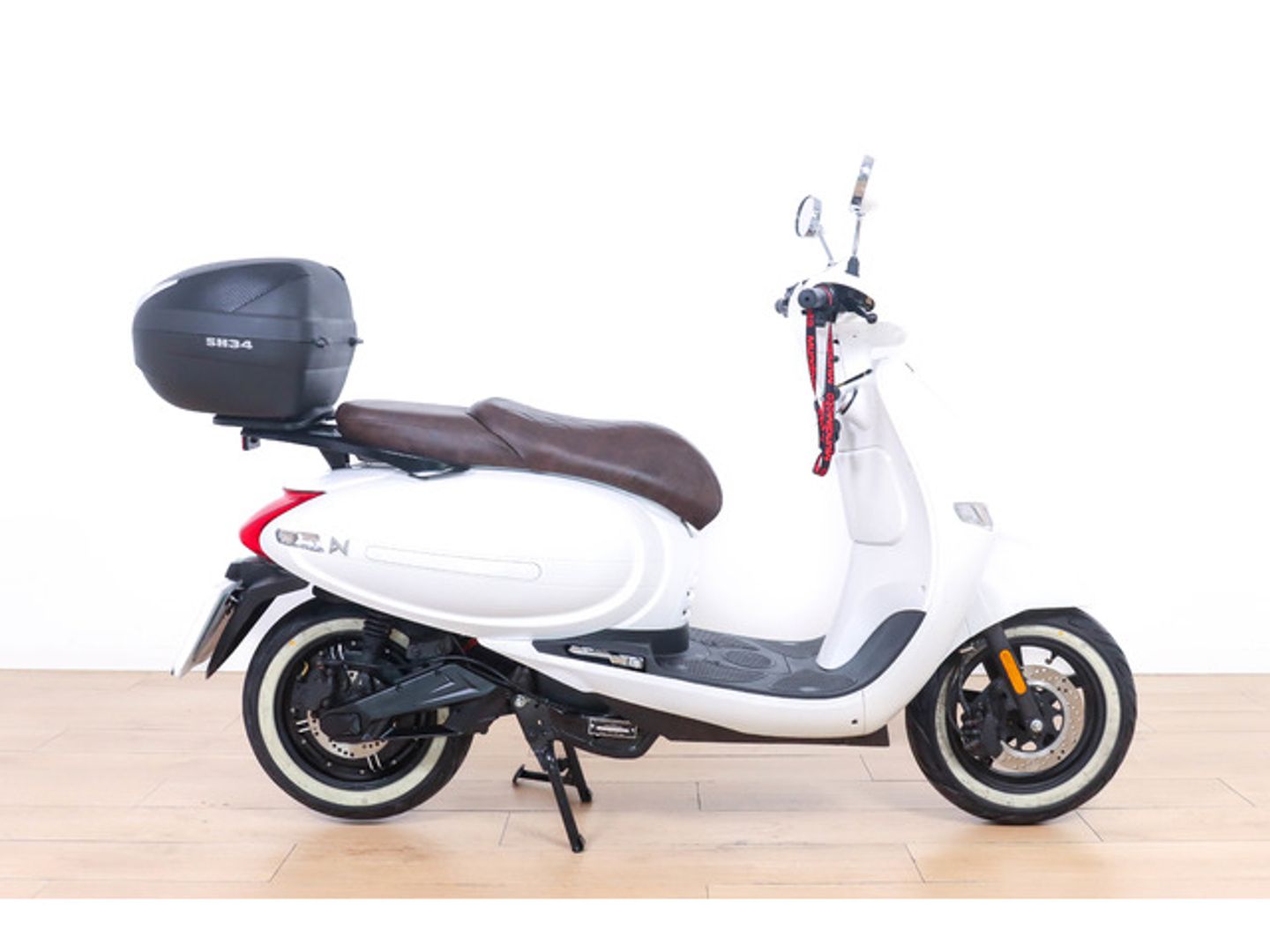 Nmoto LX 06 MAX Blanco Motorcycle