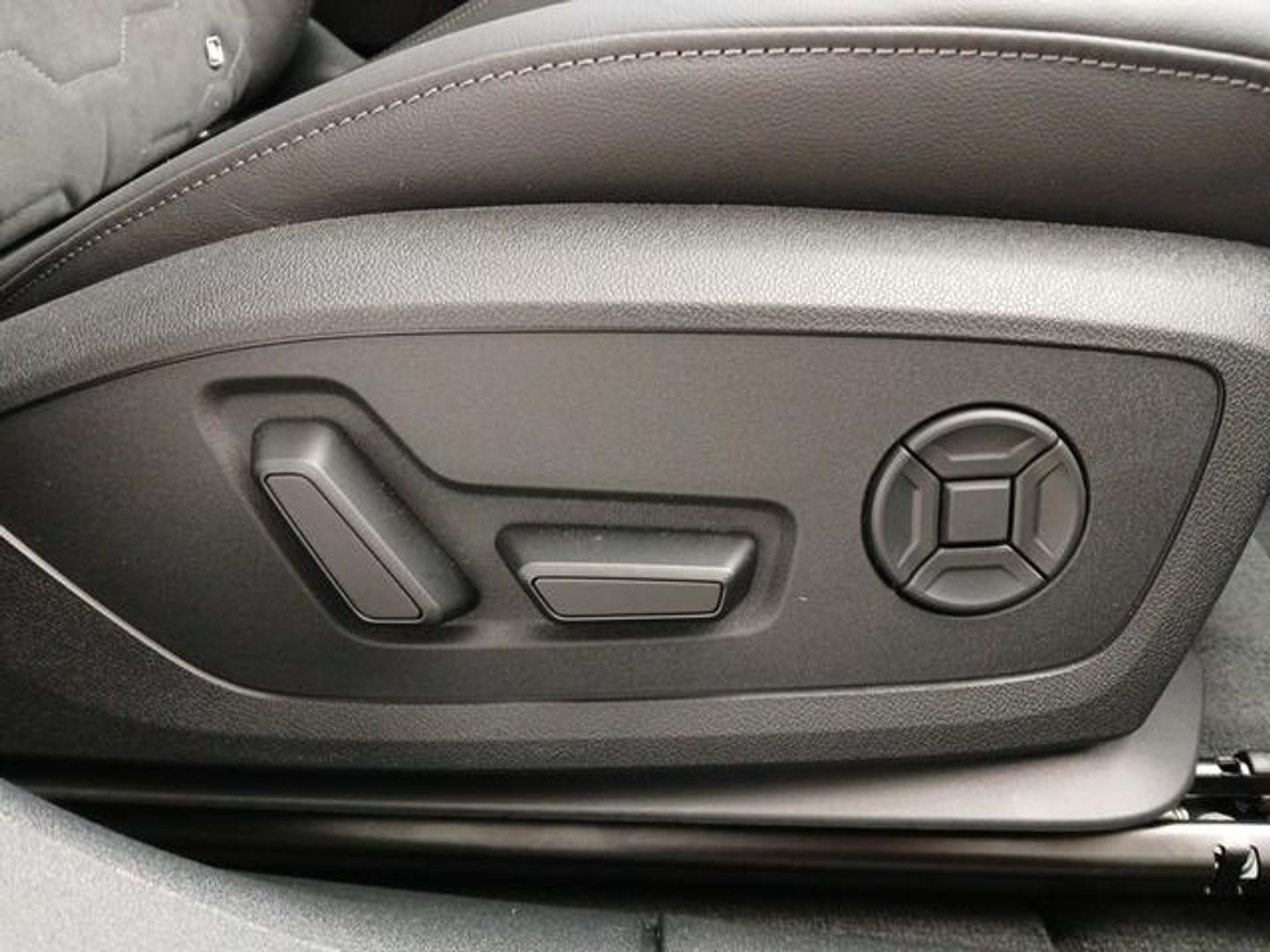 Audi A6 e-tron Perfomance Advanced e-tron 270 kW (367 CV)