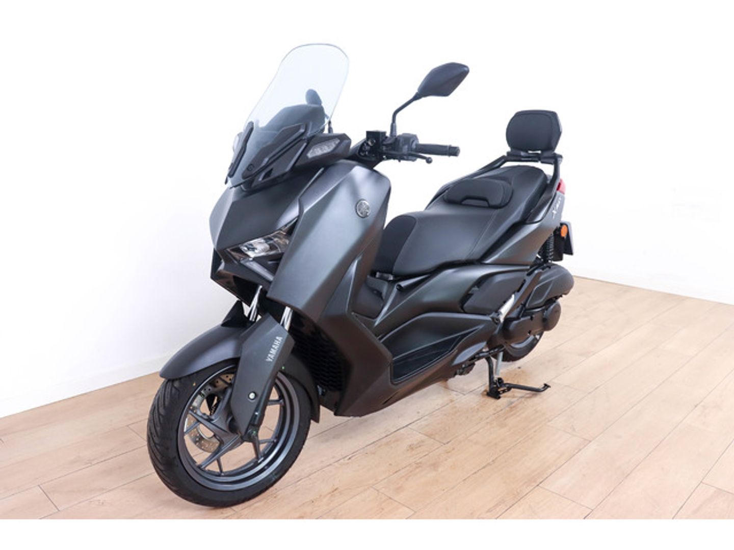 Yamaha X-Max 125